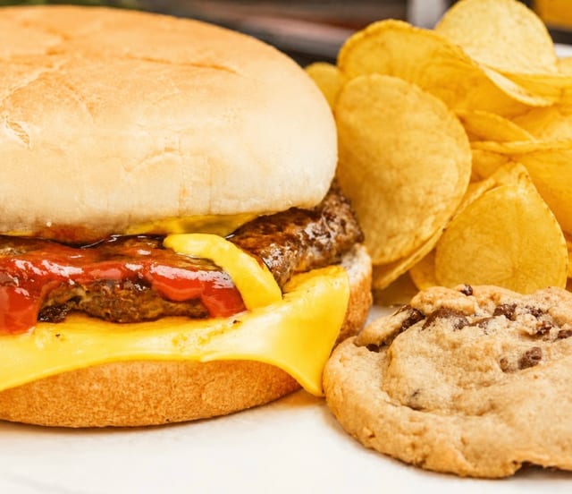 Kids' Cheeseburger Meal.